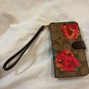 Gently used Coach iPhone Xs case. In great condition.